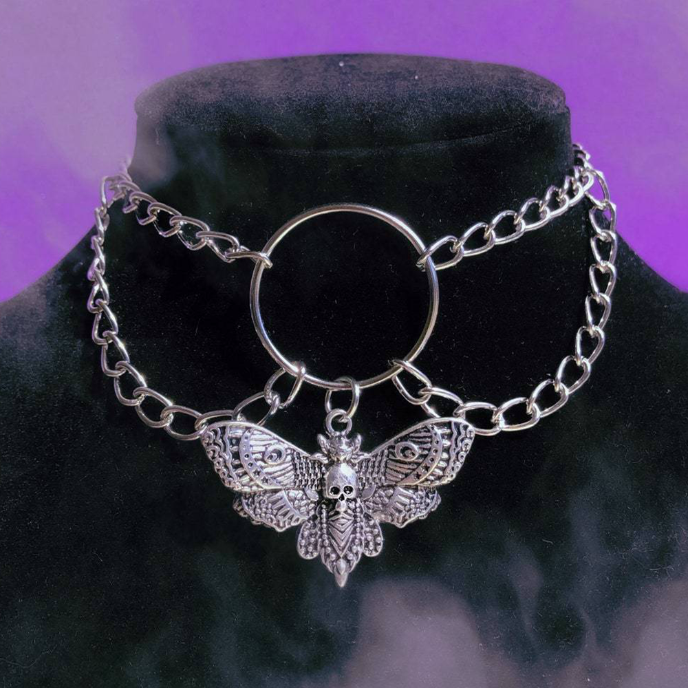 Collier Ras-du-Cou Gothique Papillon Crâne – Chaîne Argentée