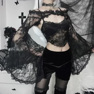 Top Gothique en Dentelle a Manches Evasées
