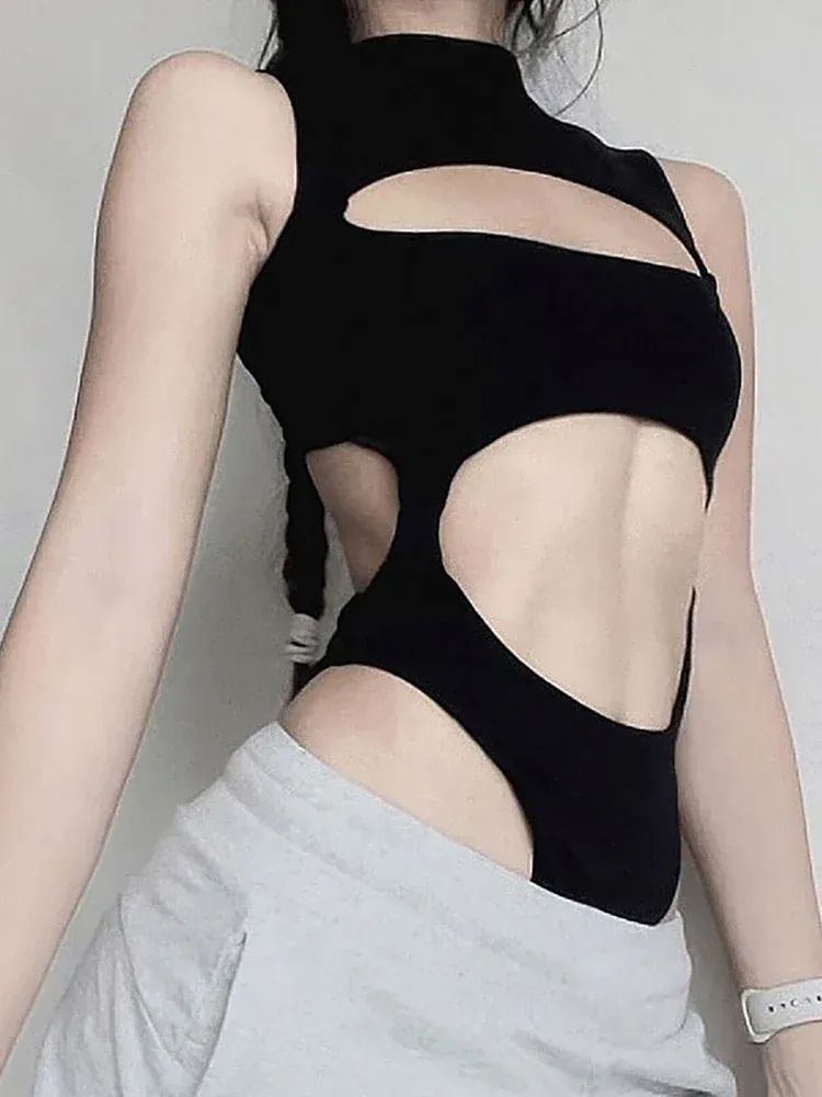 Body Gothique Noir a Col Montant et Decoupes Y2K