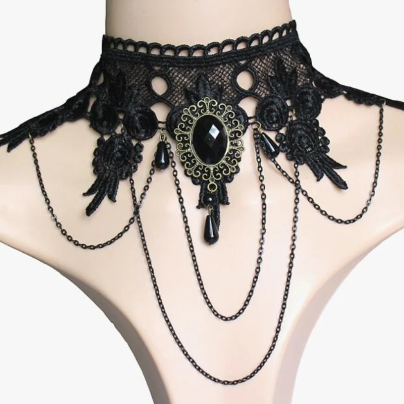 Manchette Gothique Dentelle – Camée Noir et Chaînes – Image 3