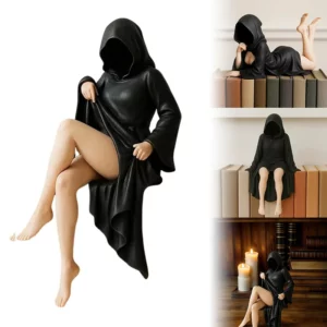 Statuette Gothique Masquée – Silhouette à Capuche