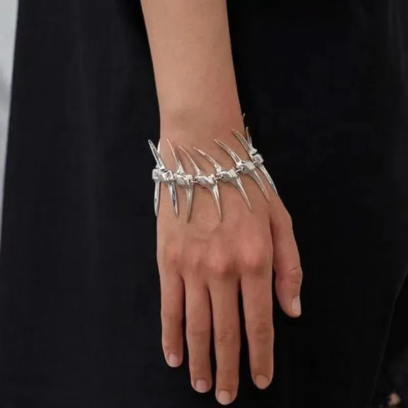 Bracelet Gothique Vertebres Argente
