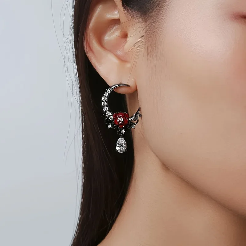 Boucles d’Oreilles Gothiques Lune et Rose Rouge – Image 3