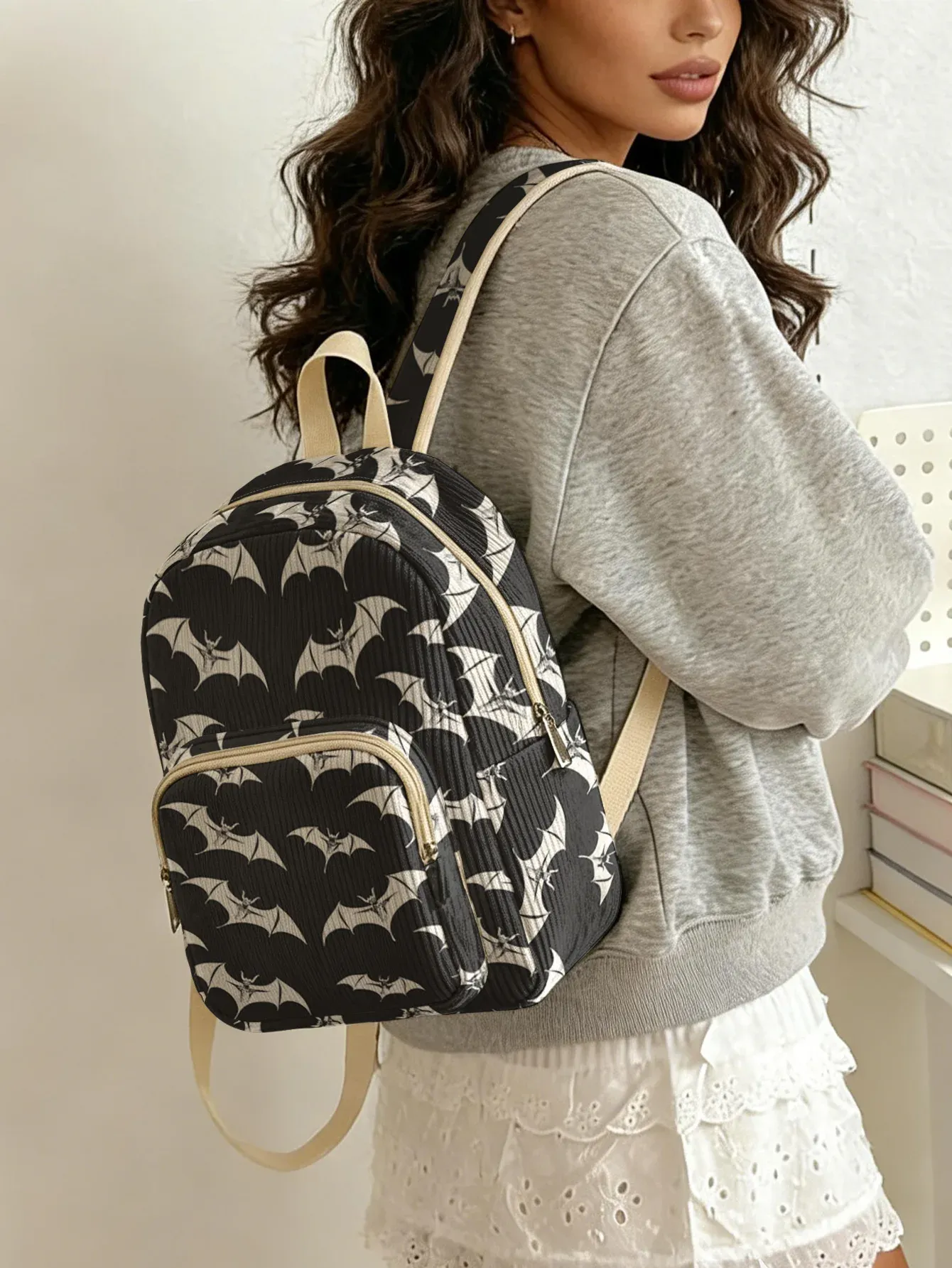 Sac à Dos Gothique Motif Chauves-Souris – Multi-Poches