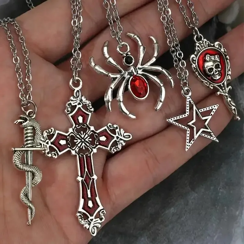 Set de 5 Colliers Gothiques – Croix, Chauve-Souris et Cœur – Image 4