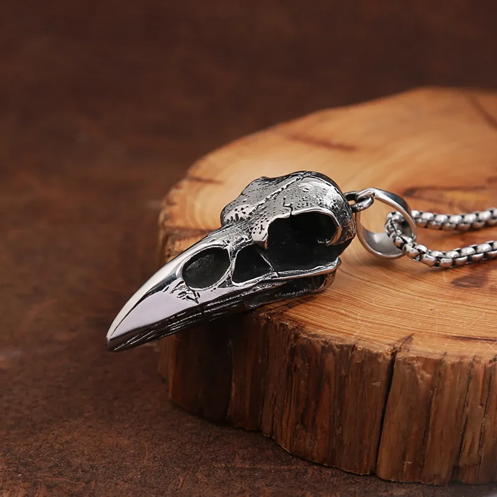 Collier Gothique Crâne de Corbeau – Chaîne Argentée – Image 4