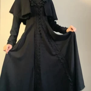 Robe Gothique Victorienne Noire a Col Haut