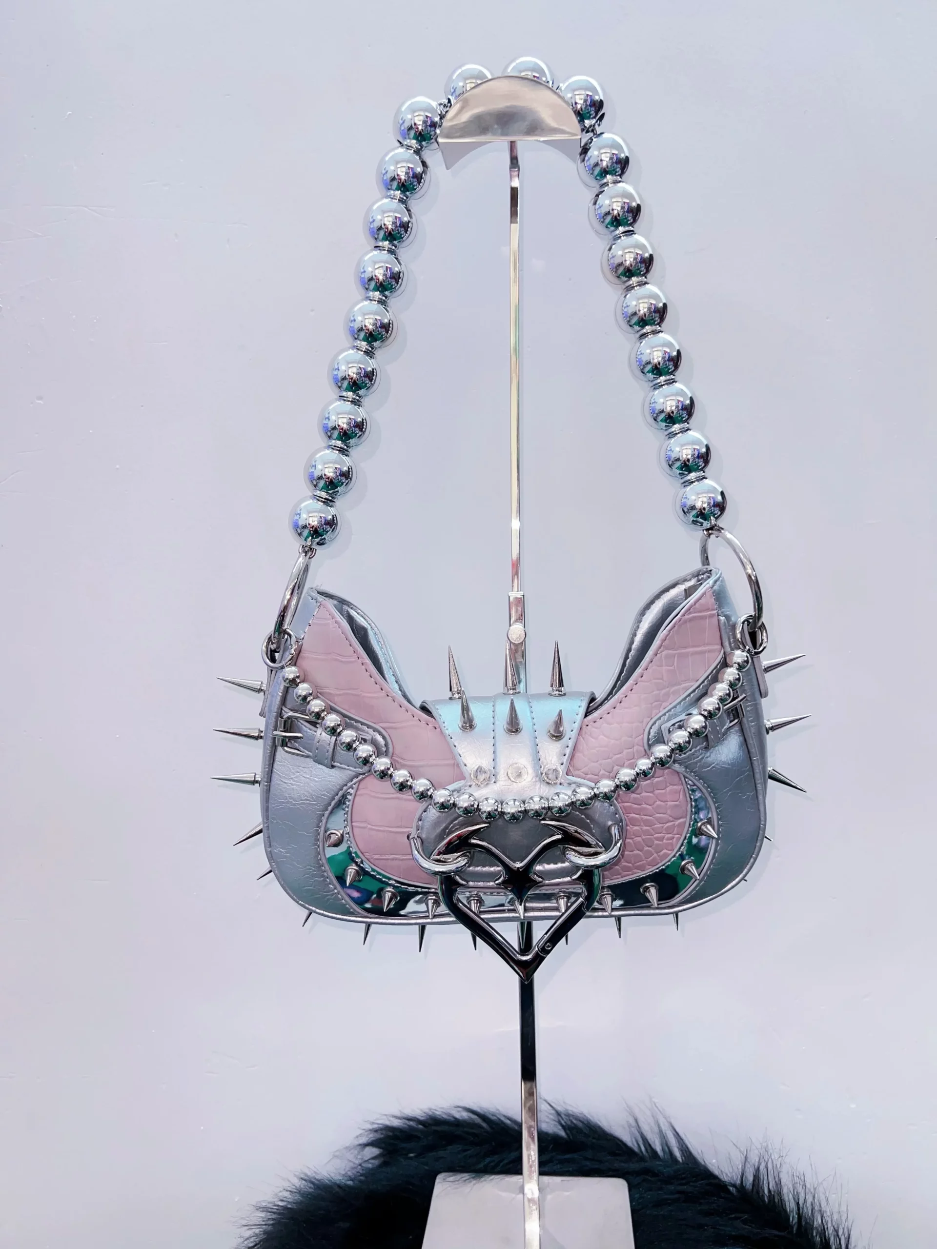 Sac Cybergoth à Rivets – Mini Format Argenté et Rose – Image 6