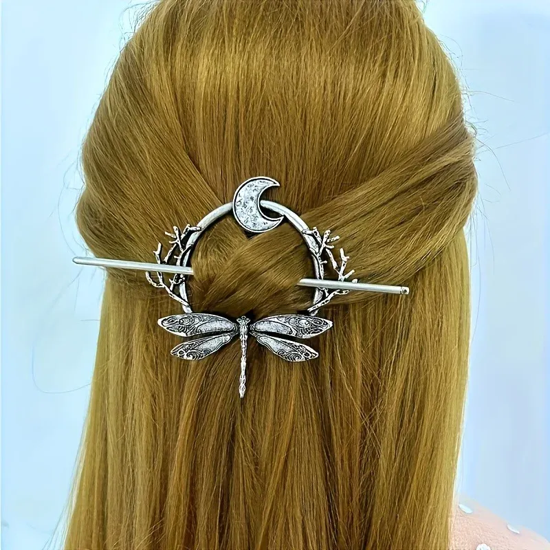 Barrette Gothique Lune et Libellule – Bijou de Cheveux Argenté