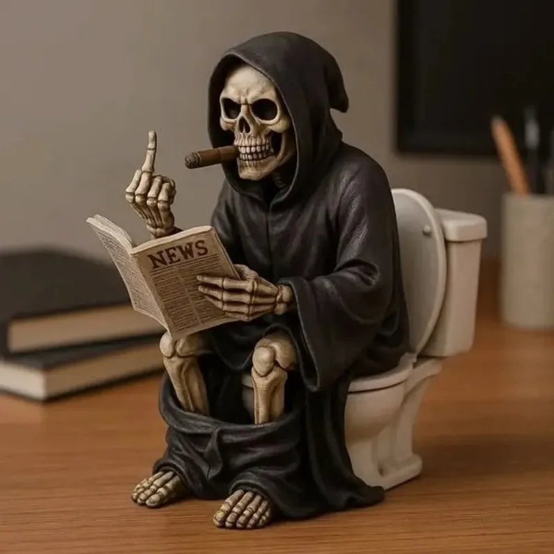 Figurine Gothique Faucheuse sur Toilettes – Resine Humoristique