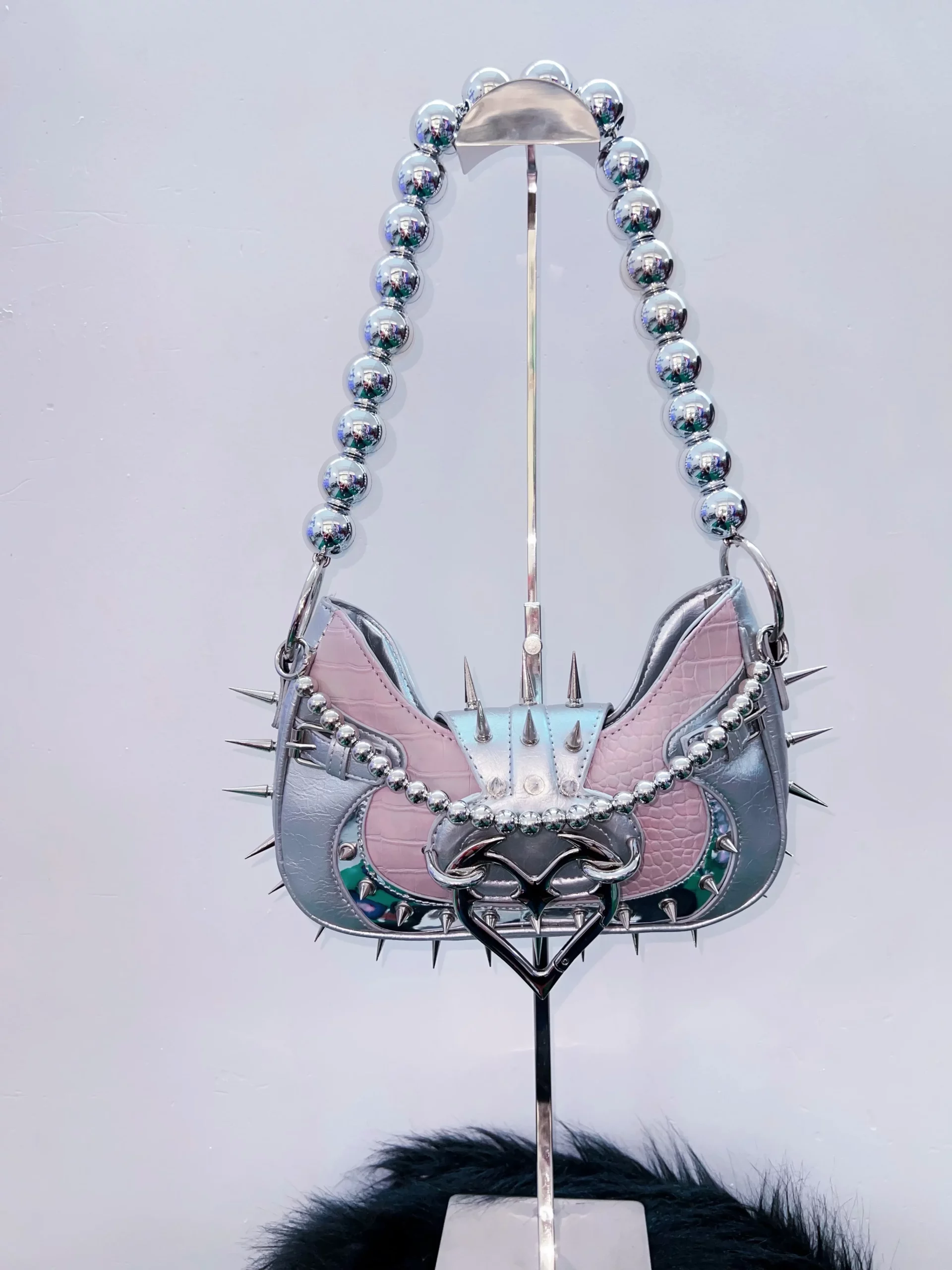 Sac Cybergoth à Rivets – Mini Format Argenté et Rose – Image 5