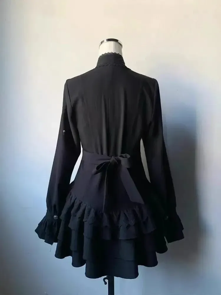 Mini Robe Gothique Noire a Boutons et Laçage