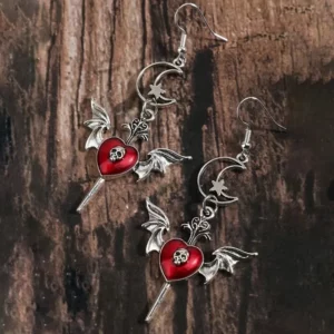 Boucles Gothiques Coeur Rouge Ailes et Dague