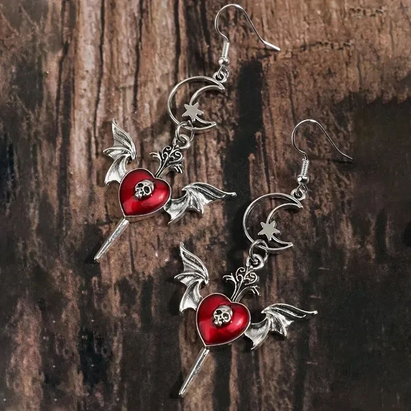 Boucles Gothiques Coeur Rouge Ailes et Dague