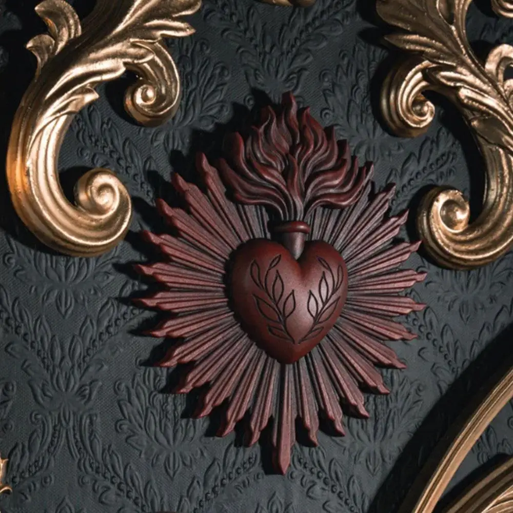 Déco Murale Gothique Cœur Noir – Halo Flamboyant – Image 2