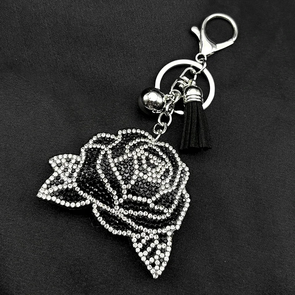 Porte-Clés Gothique Rose Noire – Strass et Pampille