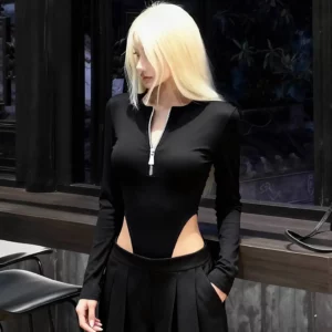 Body Gothique Noir a Demi-Zip et Manches Longues
