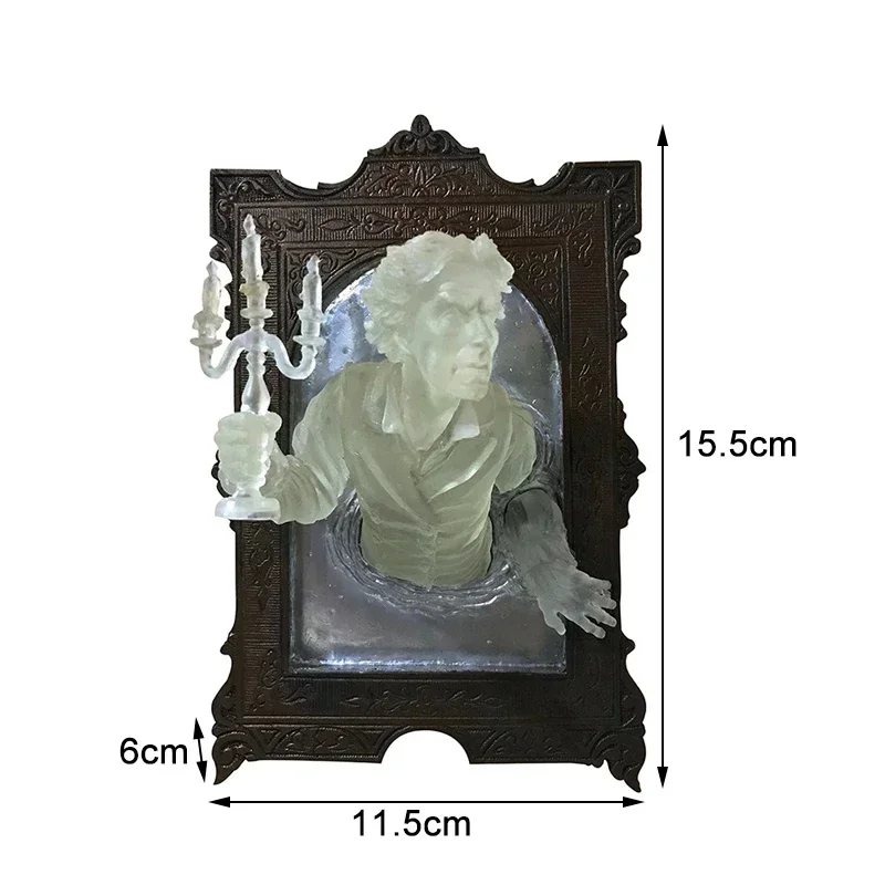 Tableau Gothique Main de Démon – Cadre Spectral