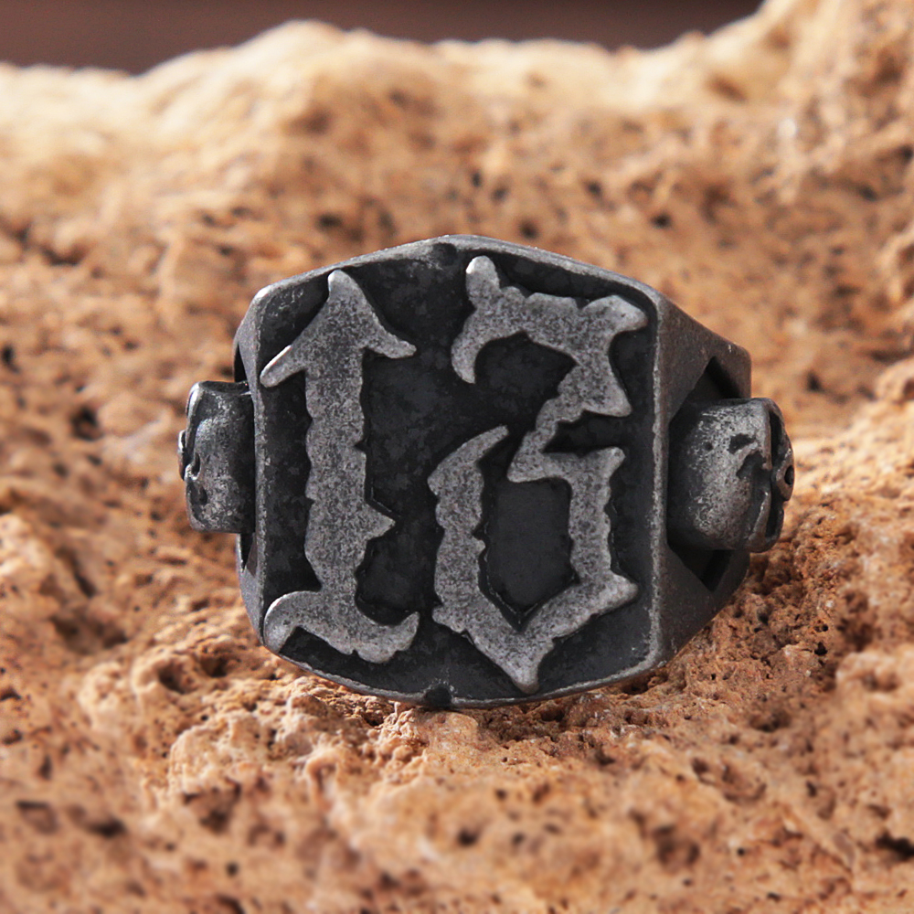 Bague Gothique 13 avec Crâne – Acier Inoxydable – Image 4