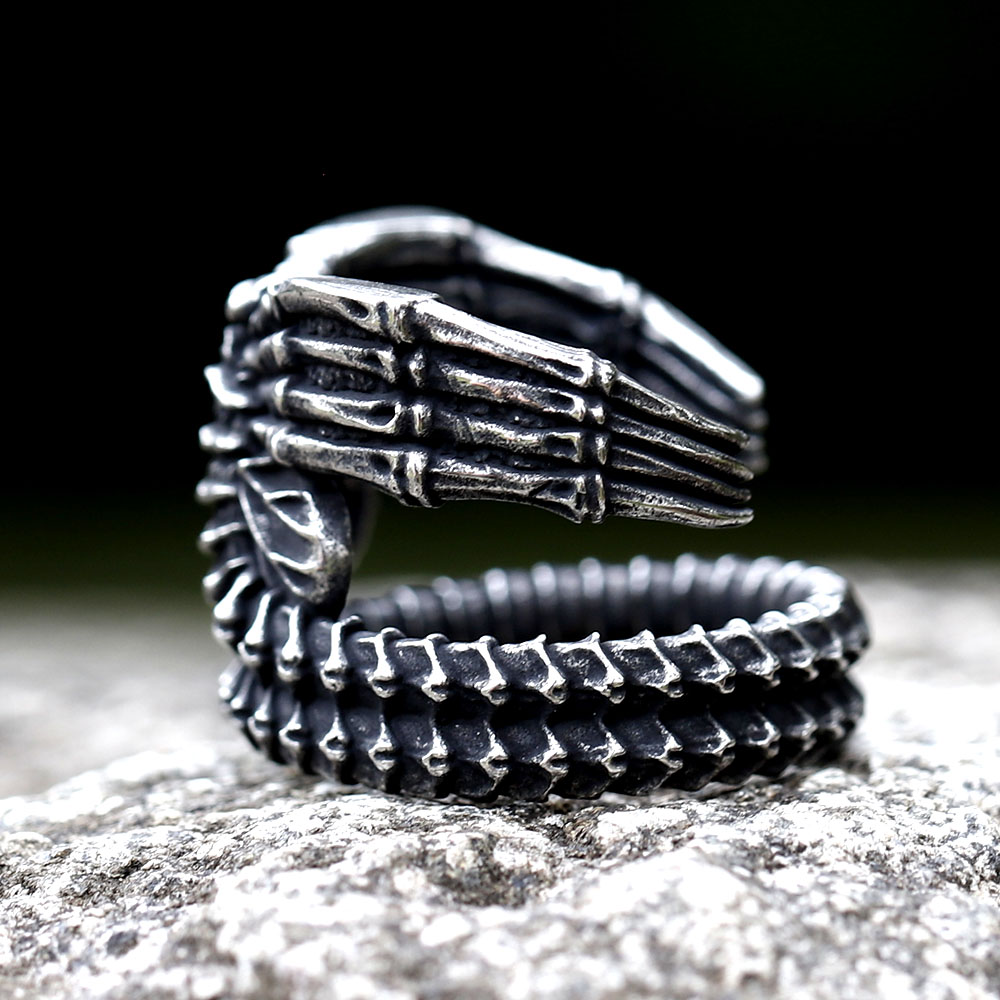 Bague Squelette Gothique 316L – Main Osseuse – Image 2