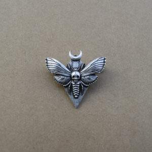 Broche Gothique Sphinx Tête de Mort – Métal Argenté
