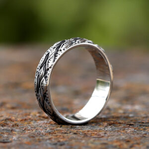 Bague Gothique Œil Sculpté en Acier 316L – Anneau Japonais