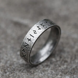 Bague Viking à Runes – Pierre Grise