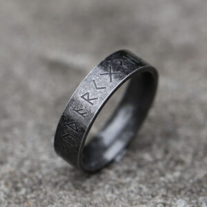 Bague Viking à Runes – Pierre Verte
