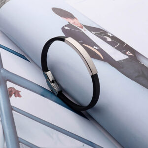 Bracelet noir en silicone et acier inoxydable
