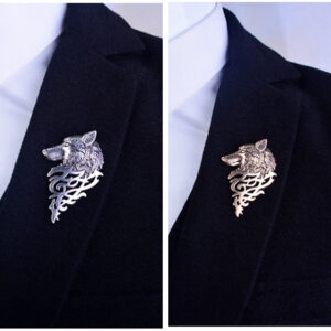 Broche tête de loup en métal argenté